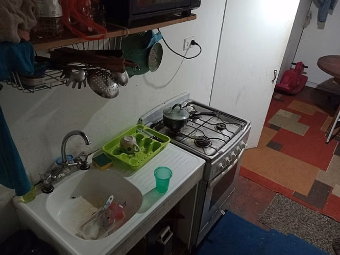 GRAN OPORTUNIDAD DE INVERSIÓN CASA CON 3 DEPARTAMENTOS