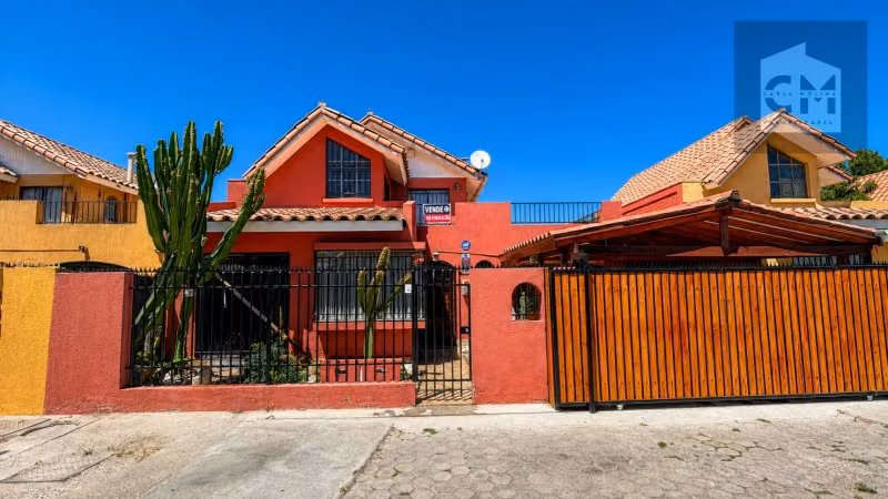 CASA MUY CENTRAL A PASOS DE MALL PLAZA LA SERENA