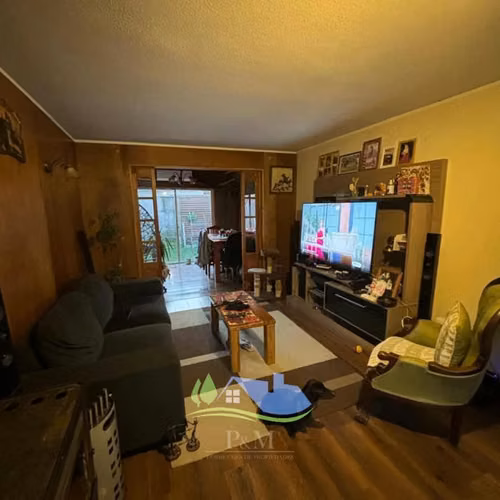 SE VENDE HERMOSA CASA EN SECTOR ARBOLEDA, PORTAL SAN PEDRO 1
