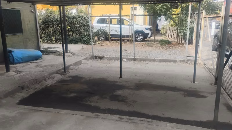 RENOVADO DEPTO. PISO 1 CON 2D/1B A MINUTOS DE METRO EL PINO