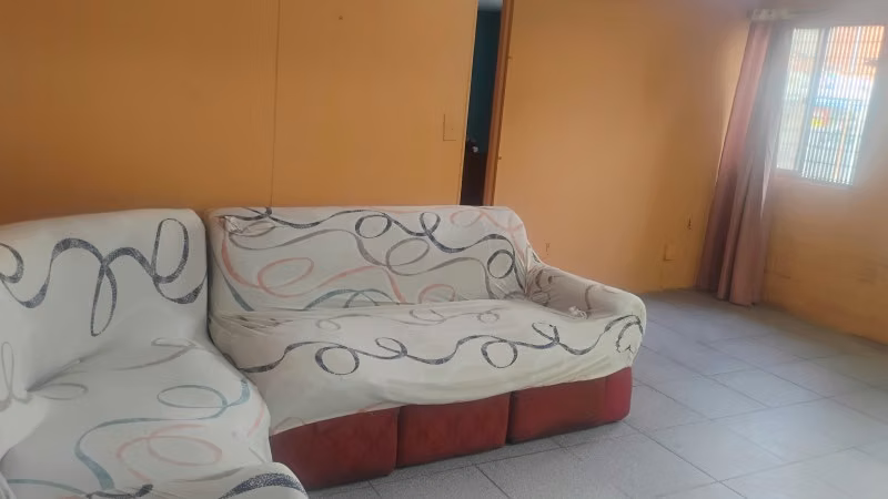 RENOVADO DEPTO. PISO 1 CON 2D/1B A MINUTOS DE METRO EL PINO