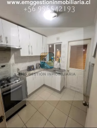 CASA FAMILIAR EN VENTA CON ESTACIONAMIENTO.
