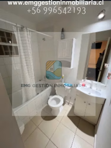CASA FAMILIAR EN VENTA CON ESTACIONAMIENTO.