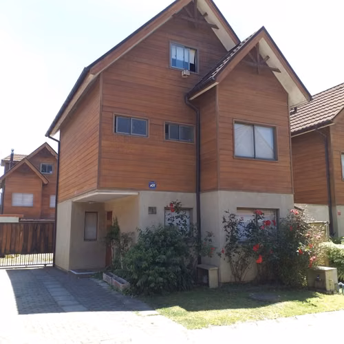 CASA EN VENTA, LOMAS DE SAN SEBASTIÁN, CONCEPCIÓN