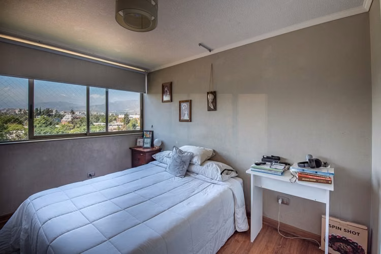 AMPLIO DEPARTAMENTO 4D + 2 ESTAC. EN LAS CONDES | SECTOR VAT