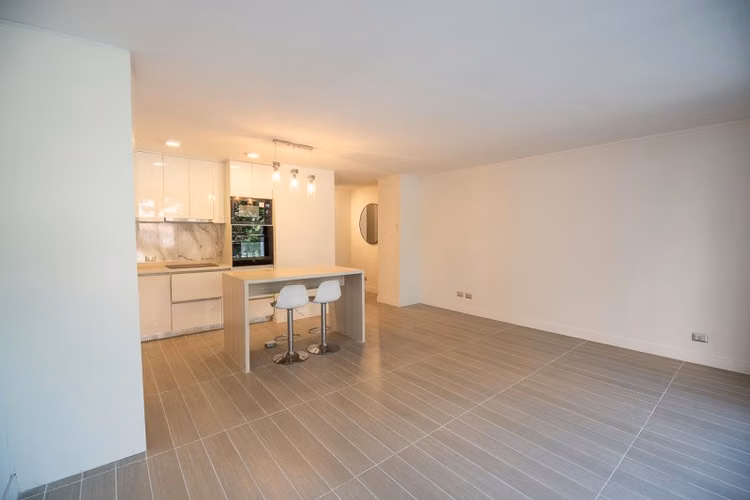 DUPLEX MODERNO CON EXCELENTE UBICACION