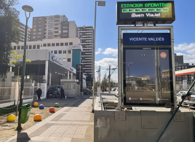VENDO DEPARTAMENTO EN METRO VICENTE VALDES