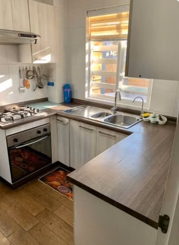 SE VENDE CASA 2 PISOS CASI NUEVA 3D 4B 3E BARRIO LOS CASTAÑO