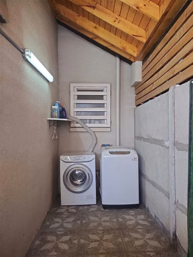 SE VENDE CASA 2 PISOS CASI NUEVA 3D 4B 3E BARRIO LOS CASTAÑO - Imagen 23