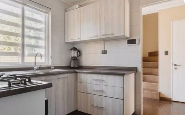 SE VENDE CASA 2 PISOS CASI NUEVA 3D 4B 3E BARRIO LOS CASTAÑO - Imagen 20