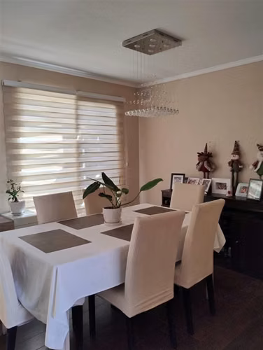 SE VENDE CASA 2 PISOS CASI NUEVA 3D 4B 3E BARRIO LOS CASTAÑO - Imagen 4