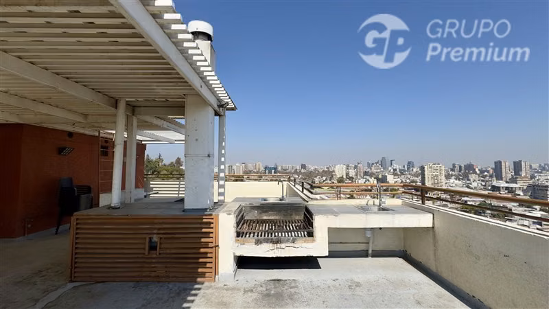 Departamento en venta de 1D+1B+1 estacionamiento en Recoleta