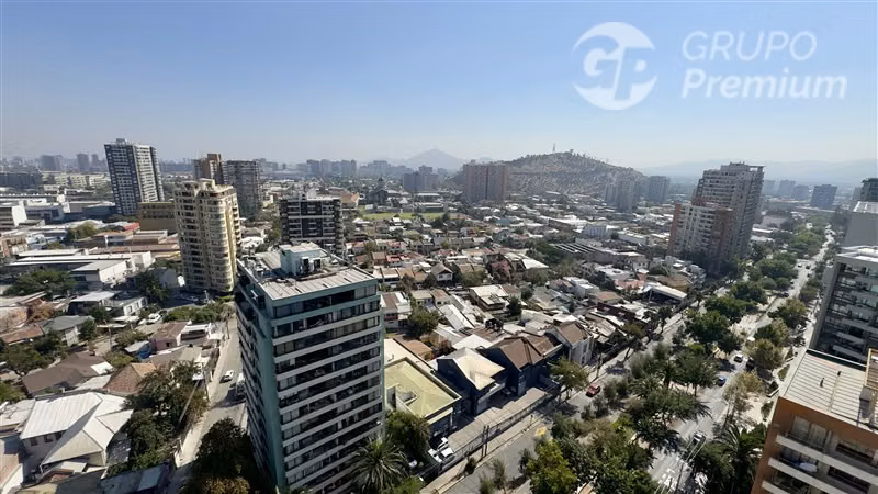 Departamento en venta de 1D+1B+1 estacionamiento en Recoleta