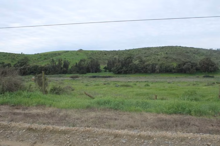FOCOLARE PROPIEDADES VENDE TERRENO COMERCIAL - Imagen 3