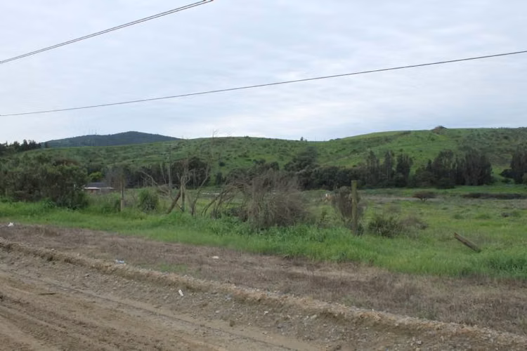FOCOLARE PROPIEDADES VENDE TERRENO COMERCIAL - Imagen 4