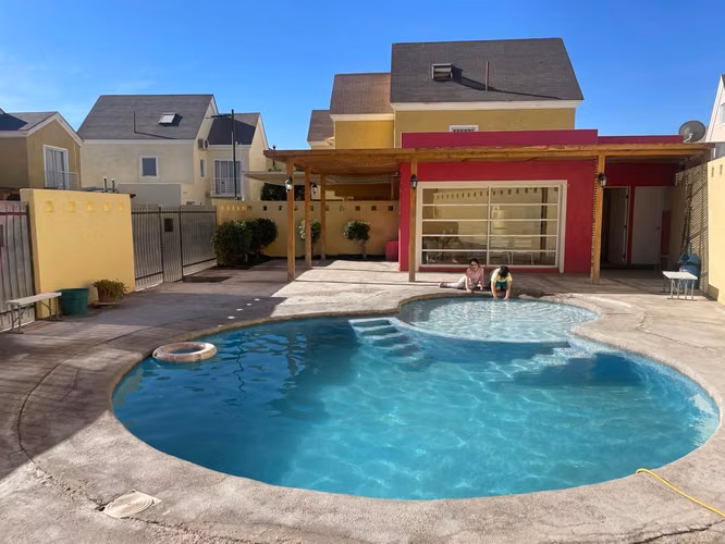 Dueño arrienda casa 4D3B Condominio Parque Balmaceda Sur, Calama