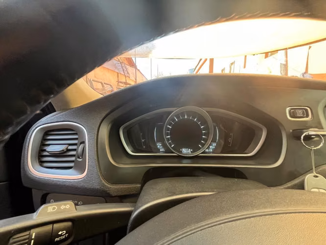 Volvo v 40 1.6
