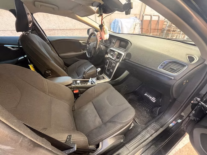 Volvo v 40 1.6