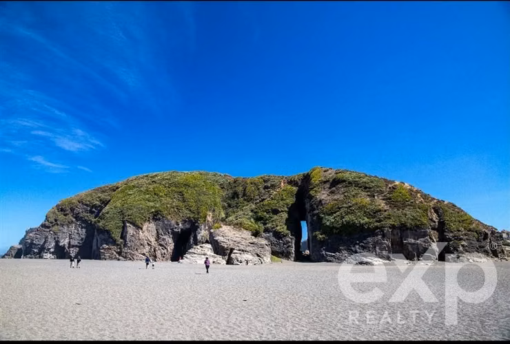 7 parcelas de 5.000 m2 frente al mar cerca de Pullehue