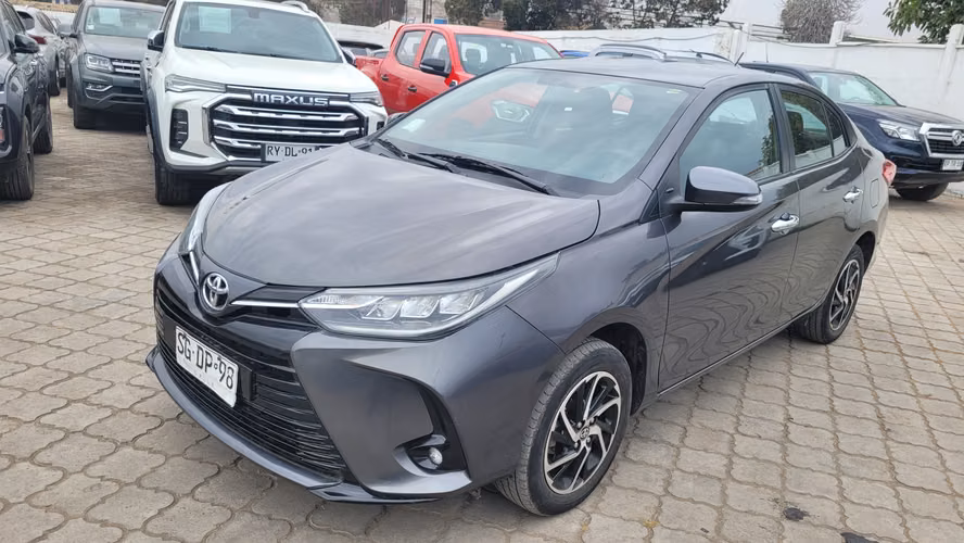 Toyota YARIS SEDAN OTTO 1.5 FULL MEC. 1.5 • 4x2 • Mecánica • 2023 - Imagen 3