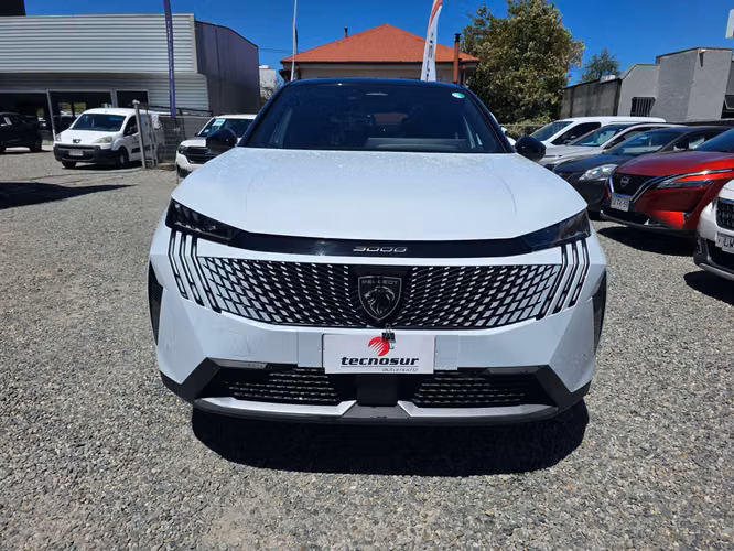 PEUGEOT 3008 GT 1.2 AUT