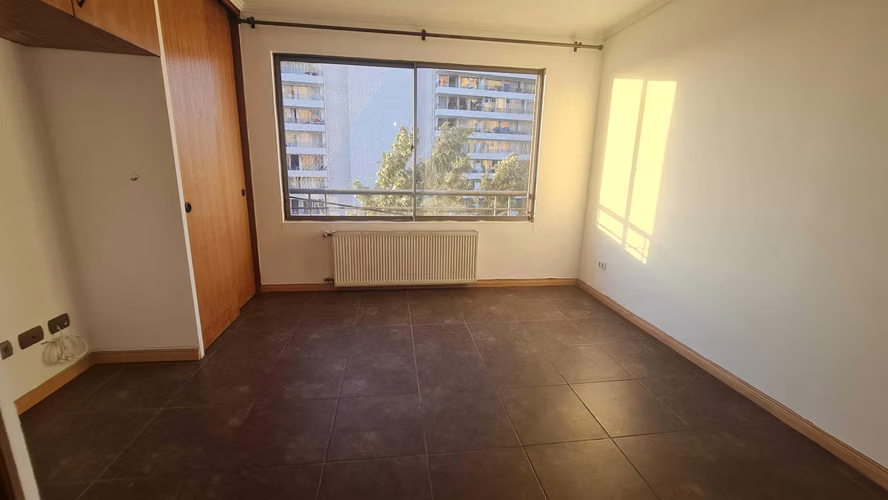 A pasos Metro Mirador. En Venta Depto. 3dor. 2ba (176810)