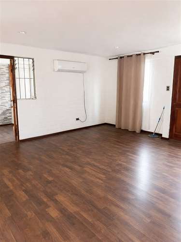 Casa en venta de 4 dorm. en Cerrillos