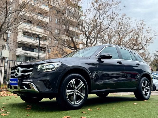 MERCEDES BENZ GLC 200 FL - 2022 | 2528