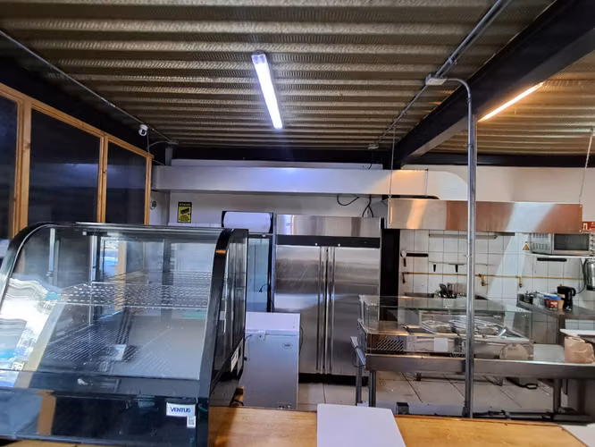 Arriendo Locales Comerciales CHILLAN