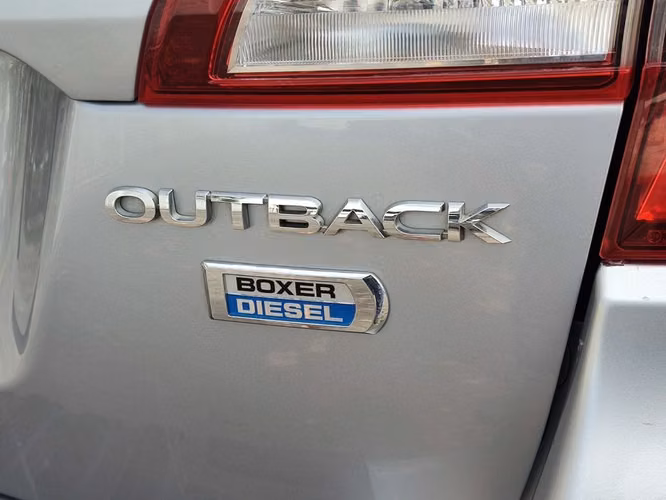 SUBARU OUTBACK 2018