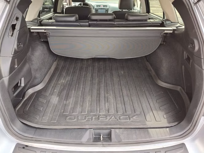SUBARU OUTBACK 2018