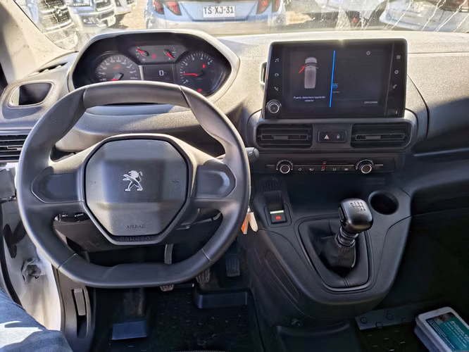 PEUGEOT PARTNER 2024