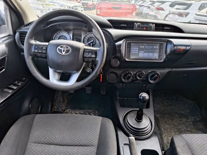TOYOTA HILUX 2021