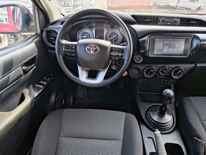 TOYOTA HILUX 2021