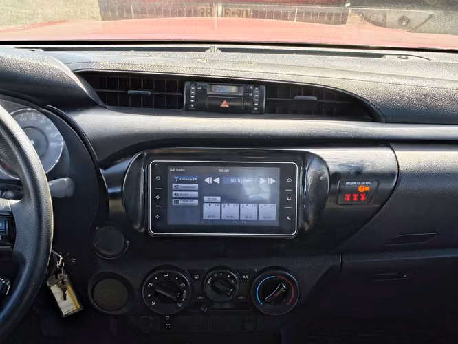 TOYOTA HILUX 2021