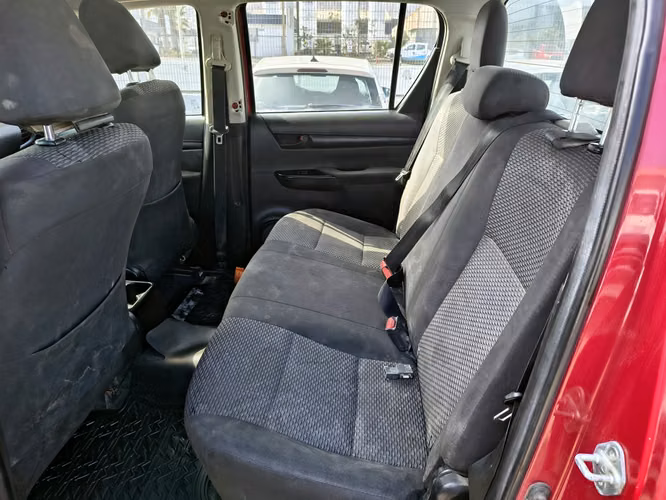 TOYOTA HILUX 2022