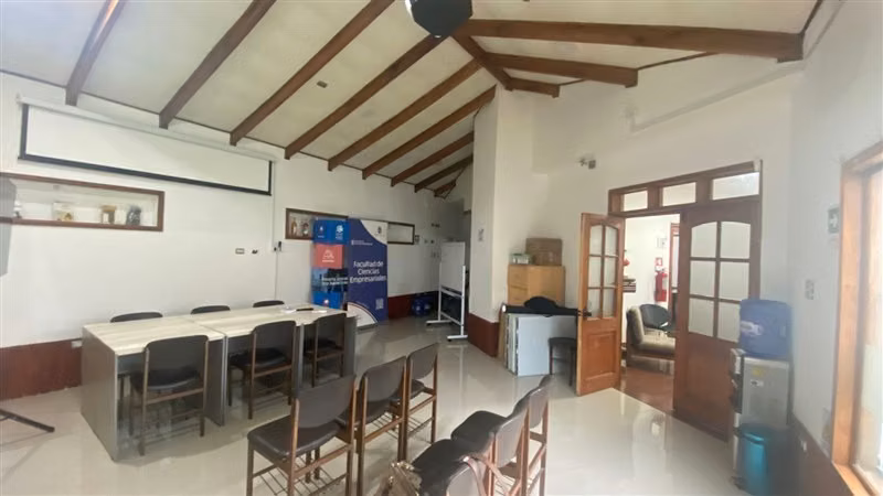 Casa en venta de 3 dorm. en San Carlos