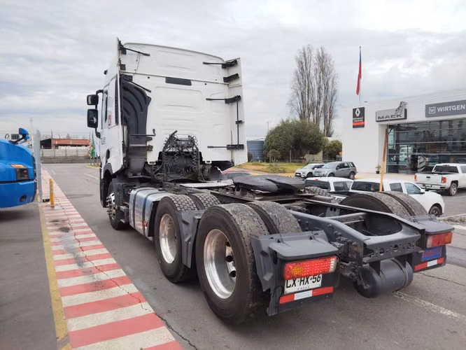 TRACTOCAMION RENAULT T460