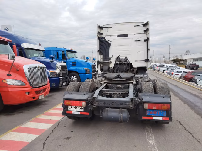 TRACTOCAMION RENAULT T460