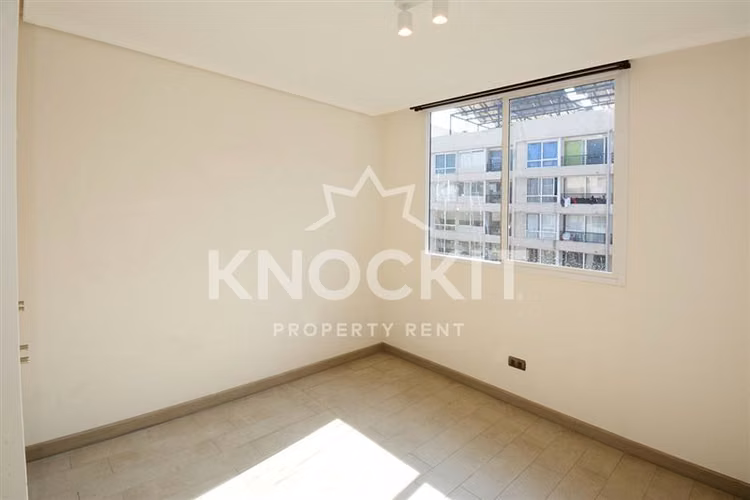 Arriendo Dpto con Balcón 2D1B Sta Petronila Estación Central