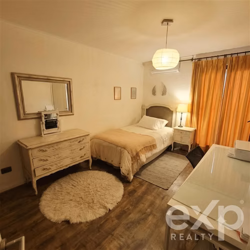 Casa en venta de 4 dorm. en Colina