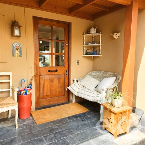 Casa en venta de 4 dorm. en Colina