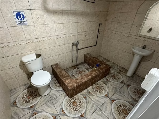 Casa en venta de 7 dorm. en La Florida
