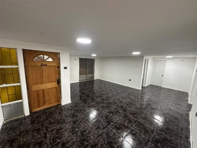 Casa en venta de 7 dorm. en La Florida