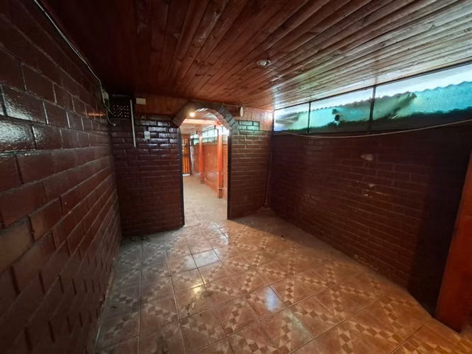 Casa en venta de 5 dorm. en Lo Prado