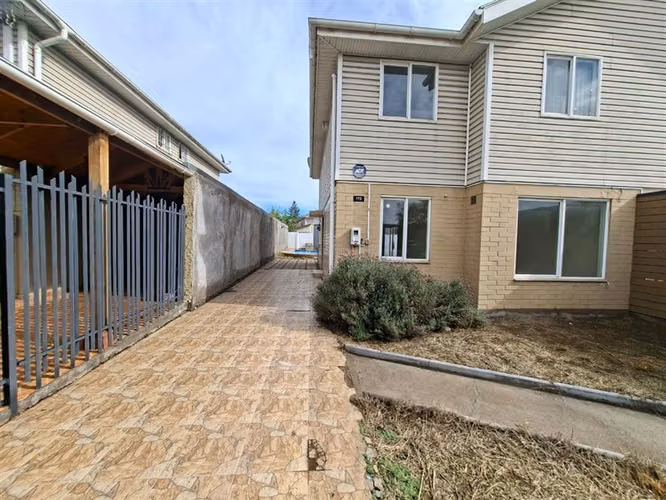 Casa en venta de 4 dorm. en Lampa