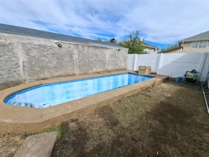 Casa en venta de 4 dorm. en Lampa