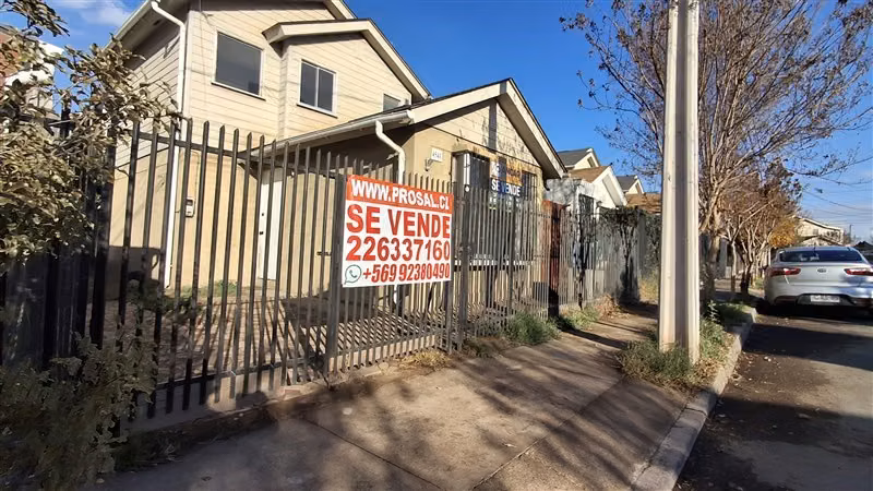 Casa en venta de 3 dorm. en San Bernardo