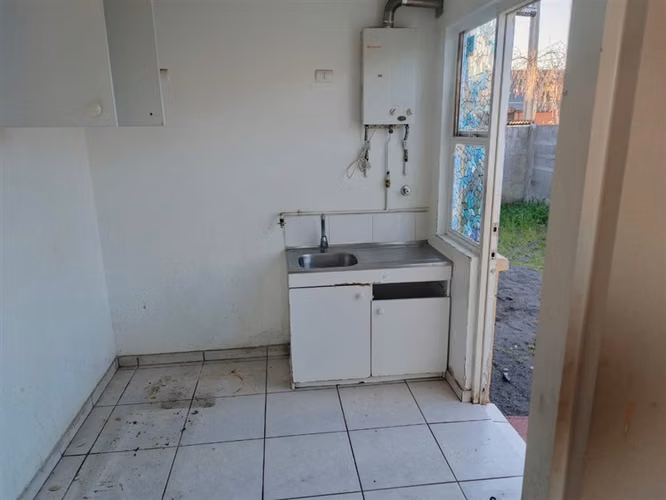 Casa en venta de 3 dorm. en Coronel - Imagen 4