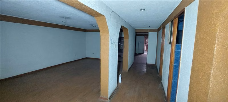 Casa en venta de 7 dorm. en Renca